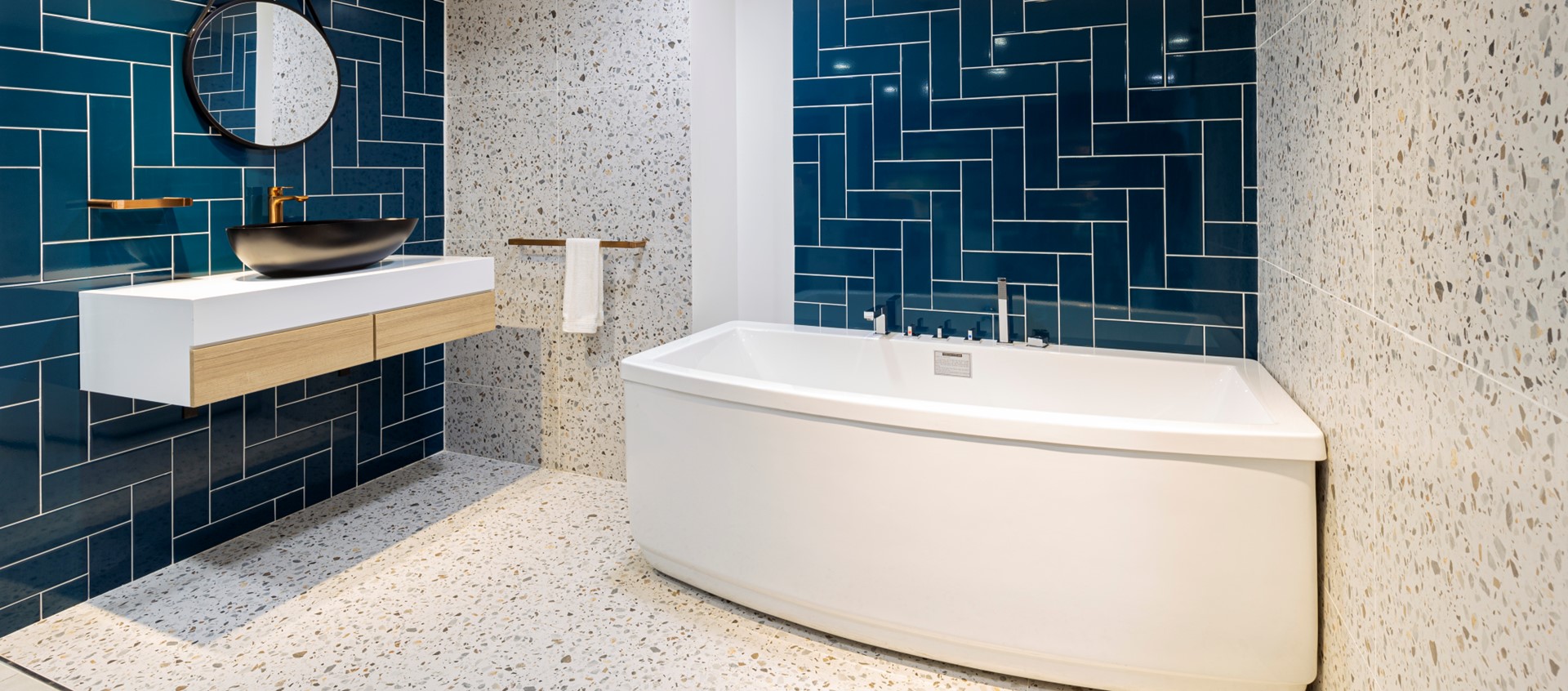 blanco biblioteca Humo Nuevo look: 4 diseños de baños que debes incorporar al tuyo